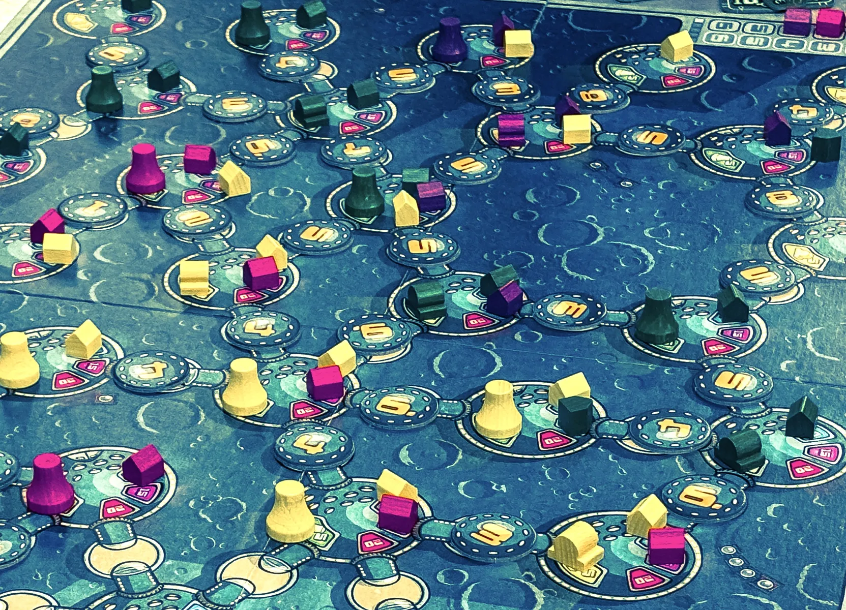 電力会社 アウトポストの都市マップと住居コマの配置例